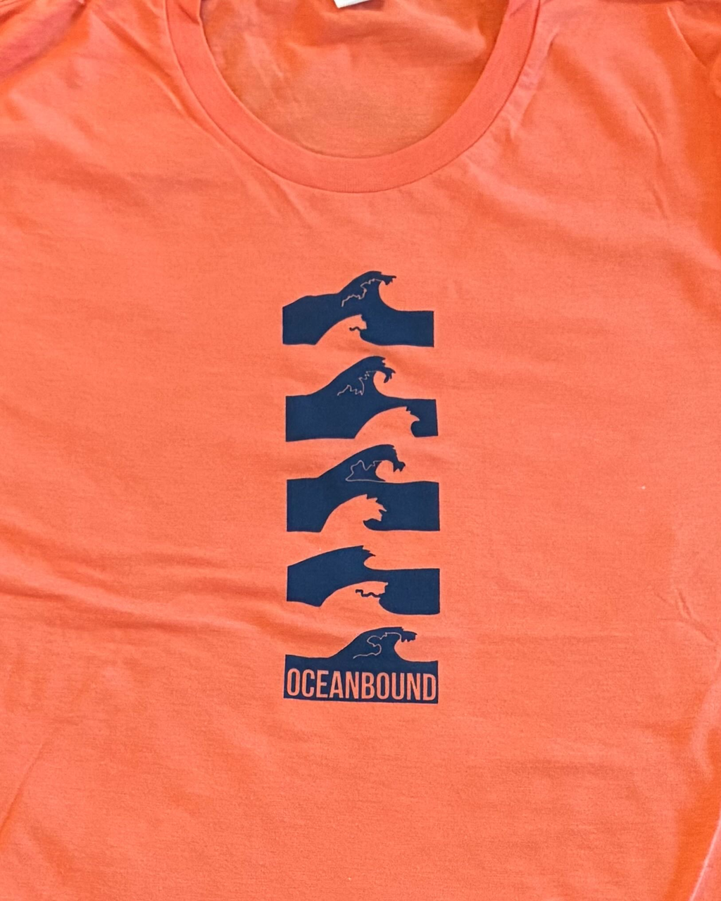 OCEANBOUND waves shirt
